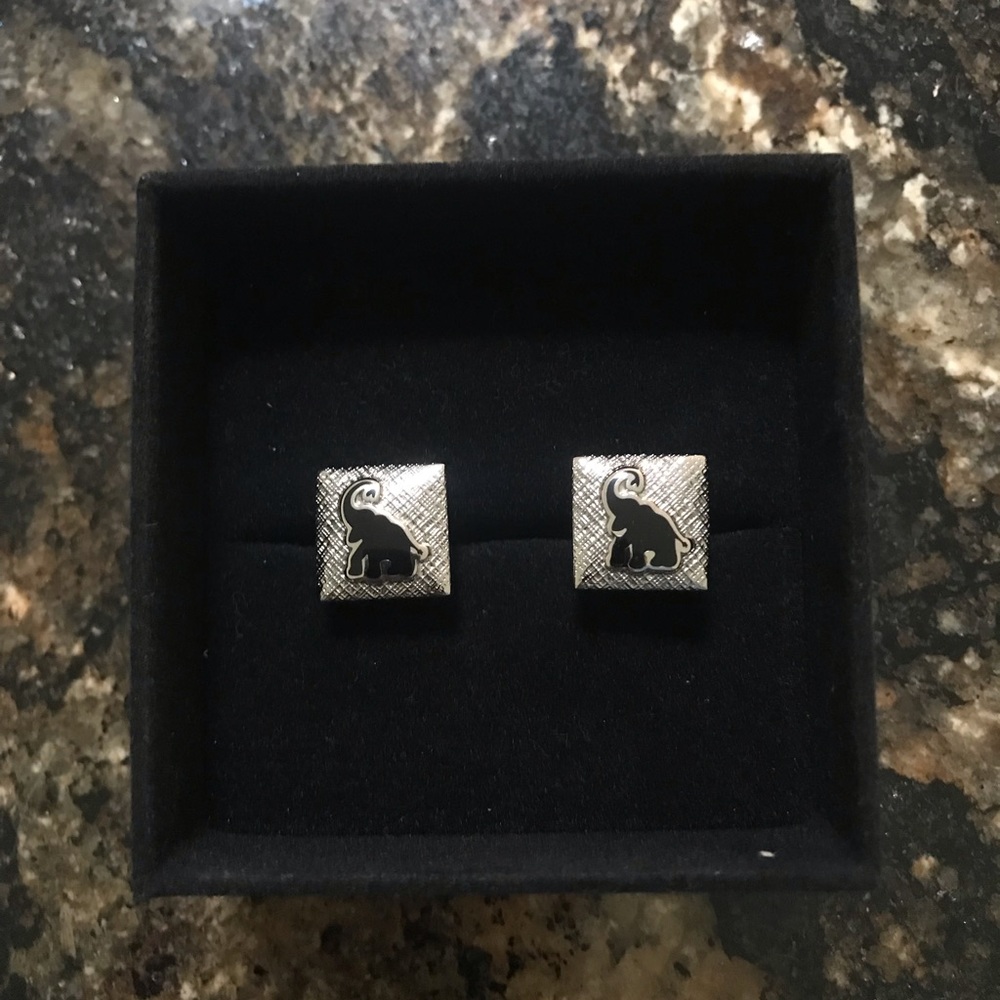 FORZIERI
Black Elephant Square Cufflinks